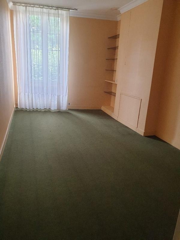 Maison traditionnelle - 140 m² - 5 pièces