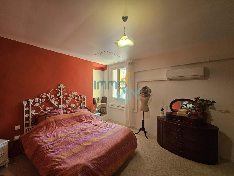 Maison de village - 196 m² - 10 pièces