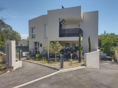 Appartement - 72 m² - 3 pièces