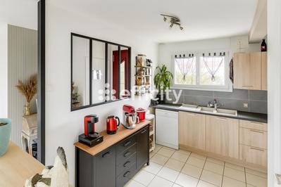 Maison - 88 m² - 5 pièces