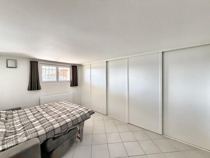 Maison - 213 m² - 8 pièces