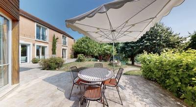 Maison ancienne - 233 m² - 7 pièces