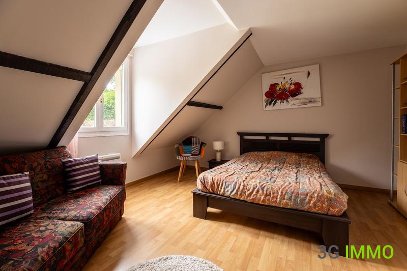 Maison - 200 m² - 7 pièces