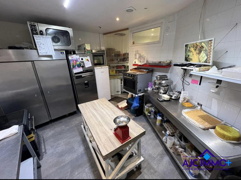 Local commercial - 87 m²