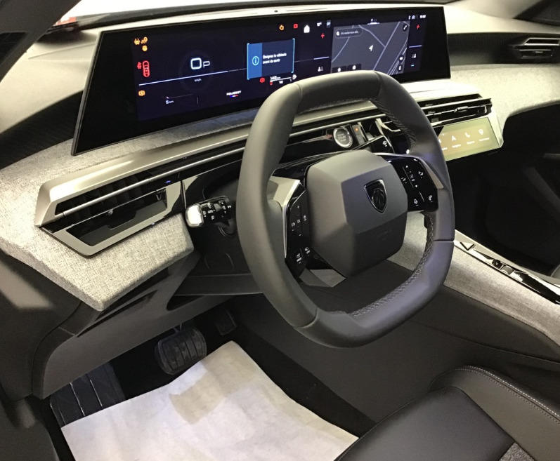 Peugeot 3008 III 1.2 Hybrid 145 Allure E-Dcs6