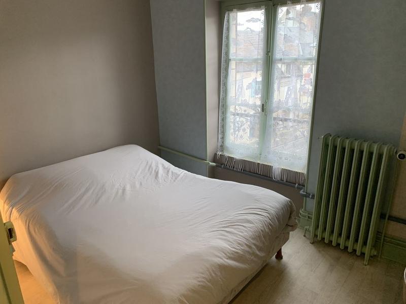 Maison - 250 m² - 9 pièces