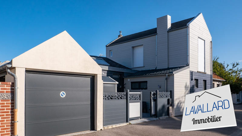 Maison traditionnelle - 85 m² - 5 pièces