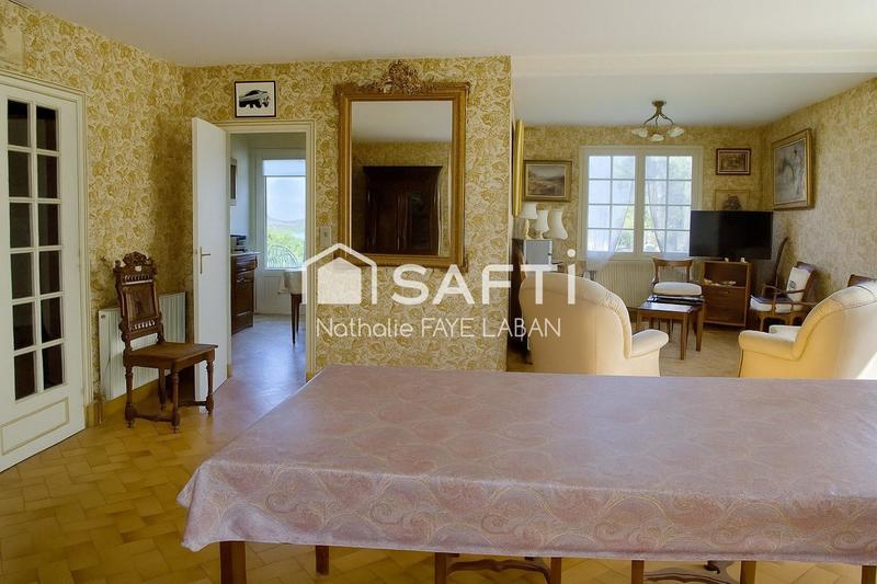 Maison - 136 m² - 7 pièces