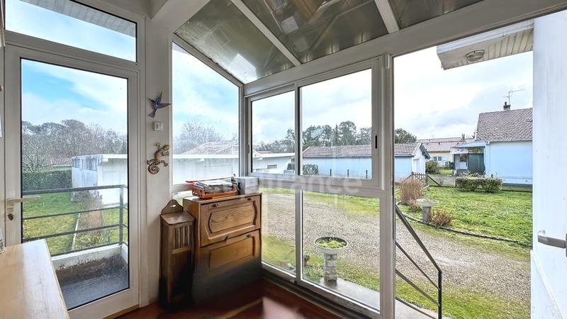 Maison - 99 m² - 5 pièces