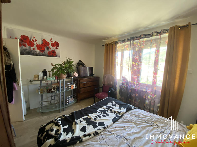 Maison - 211 m² - 11 pièces