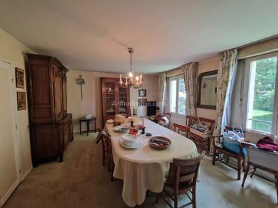 Appartement - 180 m² - 5 pièces