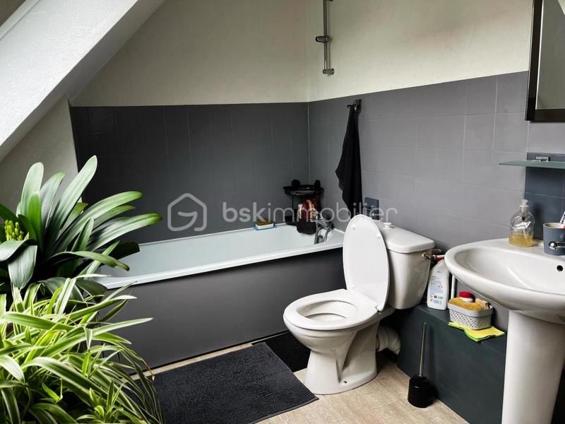 Maison - 98 m² - 5 pièces