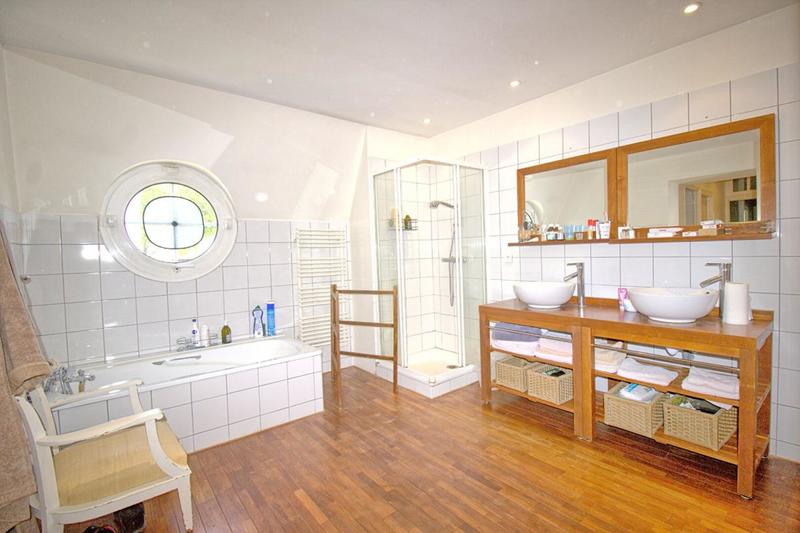 Maison - 152 m² - 6 pièces