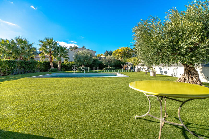 Maison - 102 m² - 4 pièces