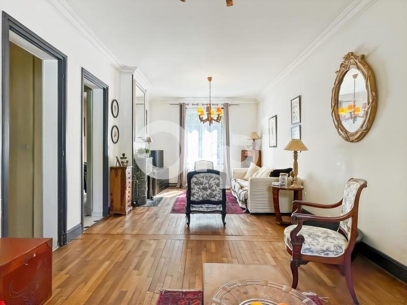 Maison de ville - 204 m² - 6 pièces