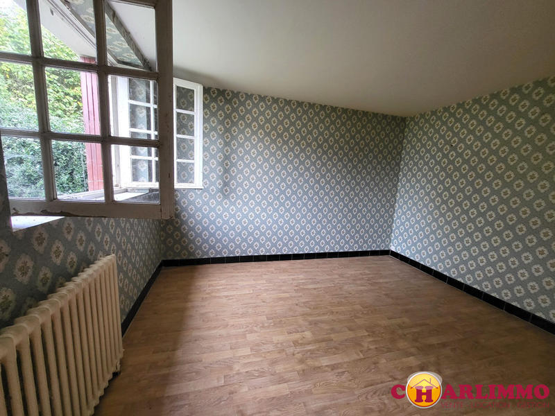 Maison traditionnelle - 121 m² - 6 pièces