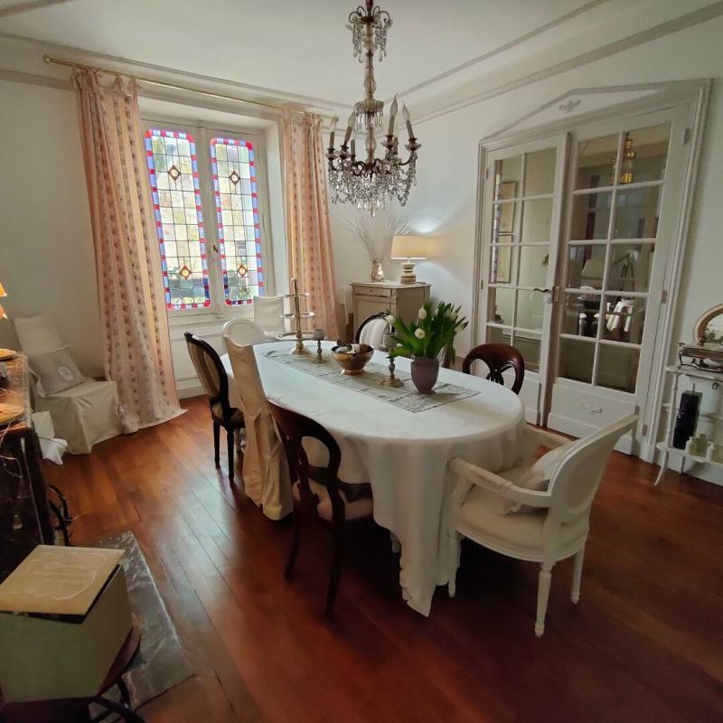 Maison bourgeoise - 256 m² - 7 pièces