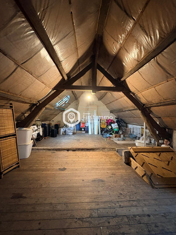 Maison - 166 m² - 8 pièces