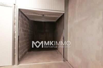 Parking / Garage - 13 m²