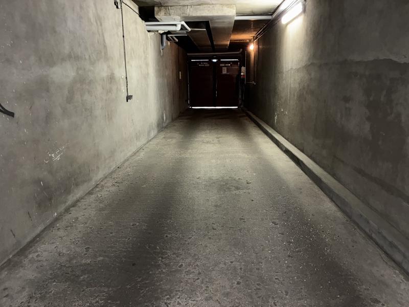 Parking / Garage - 12 m²