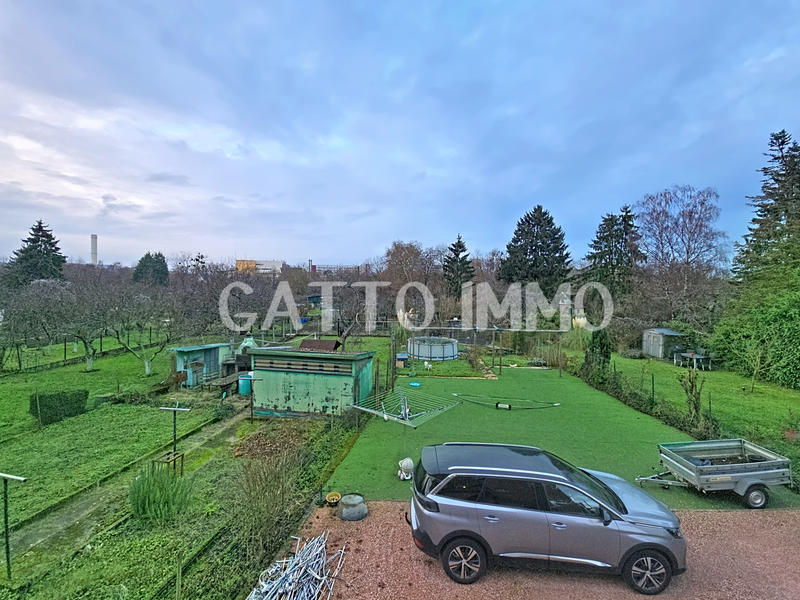 Maison - 140 m² - 5 pièces