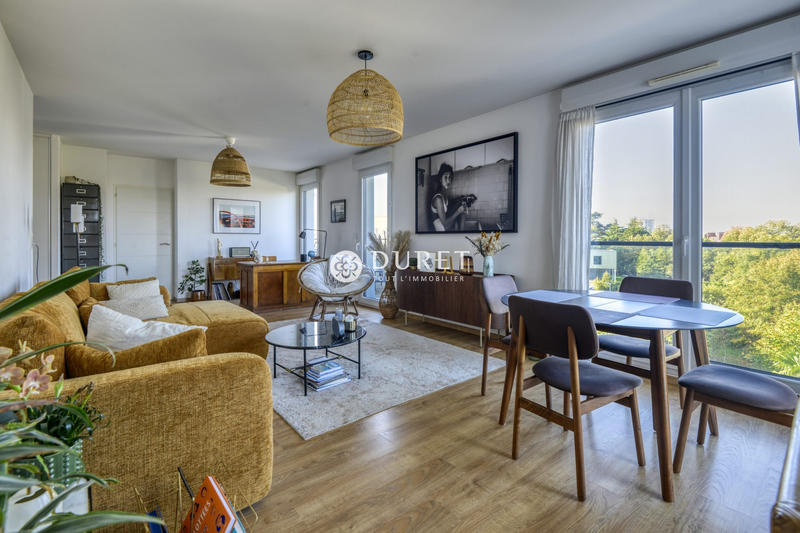 Appartement - 86 m² - 4 pièces