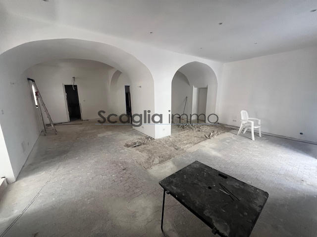 Local commercial - 163 m²