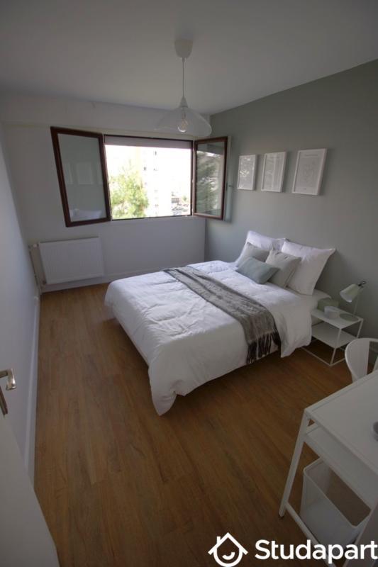 Chambre - 13 m² - 1 pièce