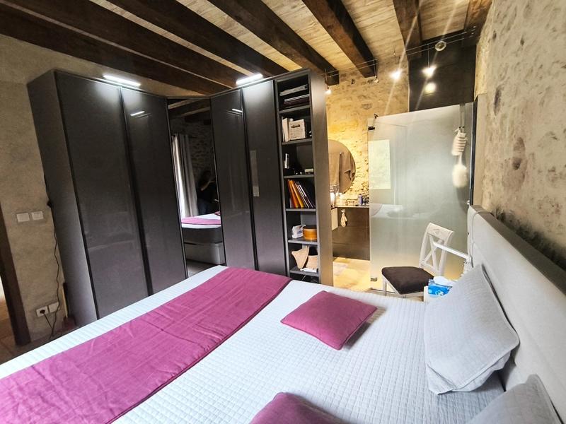 Maison - 180 m² - 7 pièces