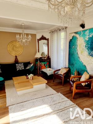 Maison - 180 m² - 7 pièces