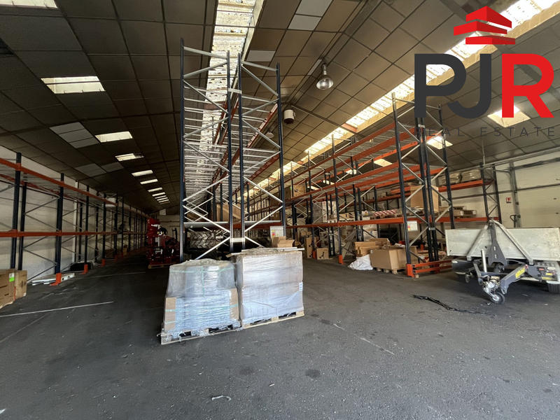 Local d'activités - 926 m²
