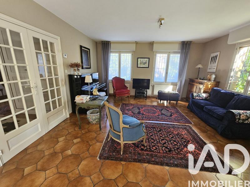 Maison - 160 m² - 8 pièces