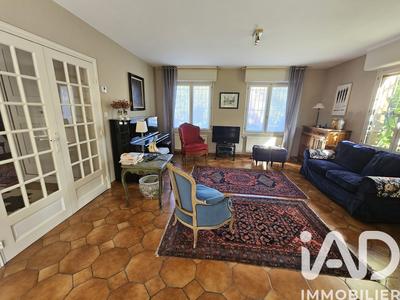 Maison - 160 m² - 8 pièces