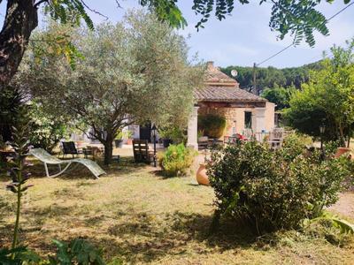 Mas - 160 m² - 5 pièces