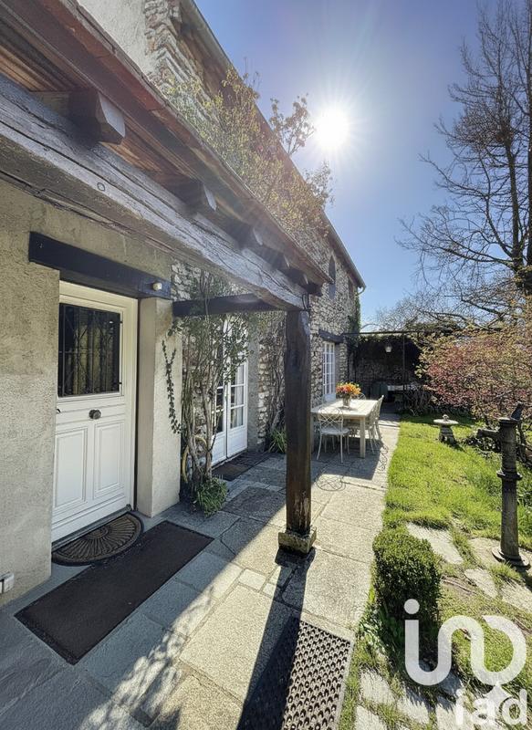 Maison - 180 m² - 8 pièces