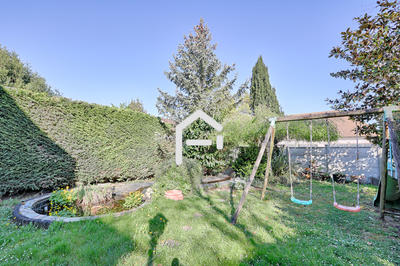 Maison - 450 m² - 10 pièces