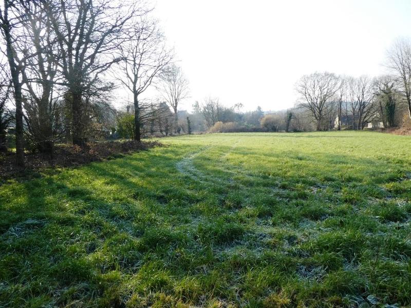 Terrain constructible - 3 044 m²