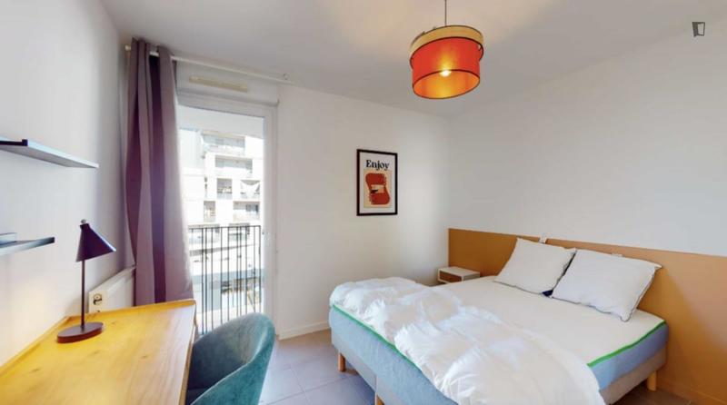 Chambre - 11 m² - 4 pièces