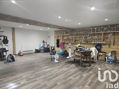 Maison - 232 m² - 7 pièces