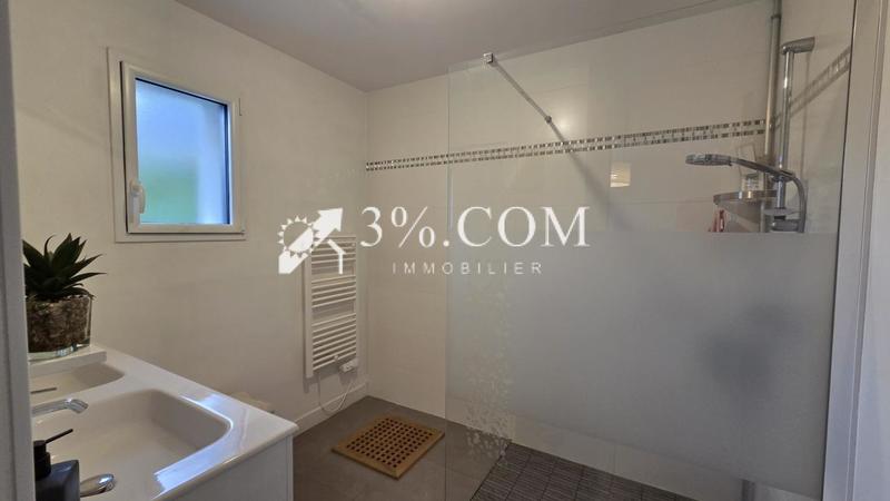 Maison - 99 m² - 4 pièces