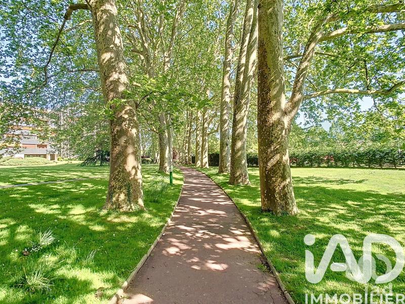 Appartement - 90 m² - 3 pièces