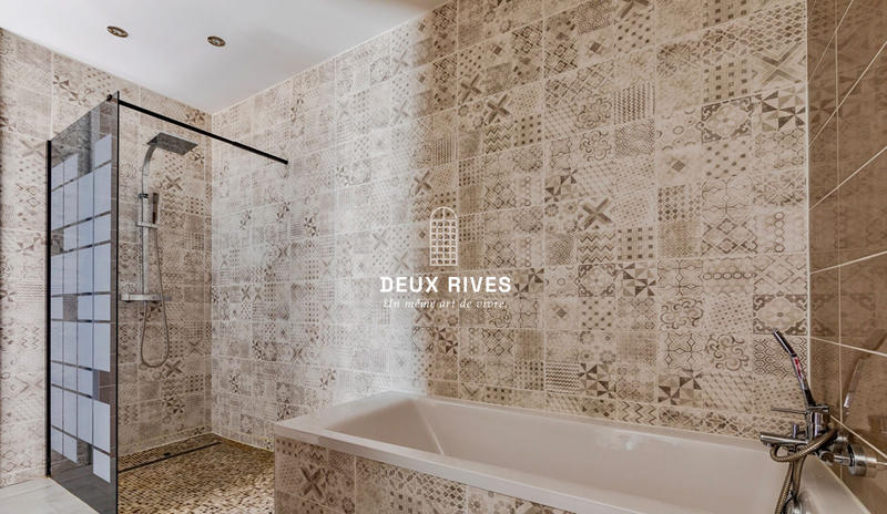 Maison contemporaine - 350 m² - 10 pièces