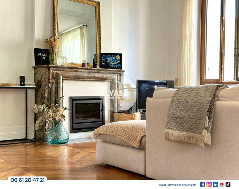 Appartement - 125 m² - 5 pièces