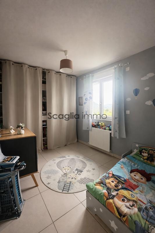 Appartement - 79 m² - 4 pièces