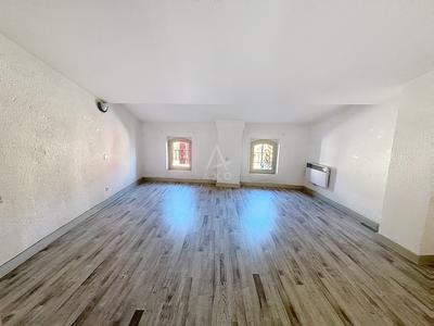 Appartement - 106 m² - 3 pièces