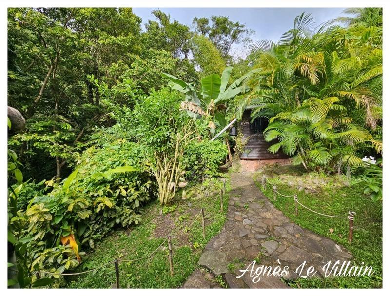 Bungalow - 76 m² - 4 pièces