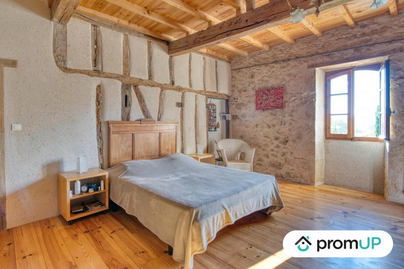 Maison - 200 m² - 6 pièces