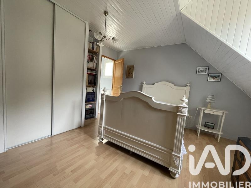 Maison - 237 m² - 7 pièces