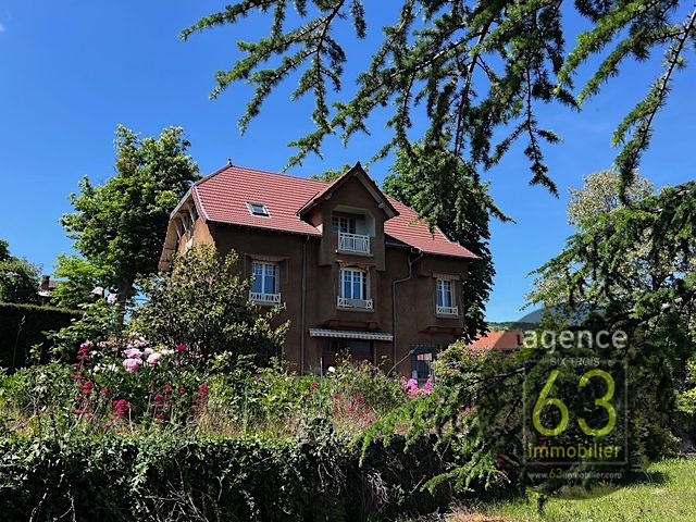 Maison - 192 m² - 6 pièces