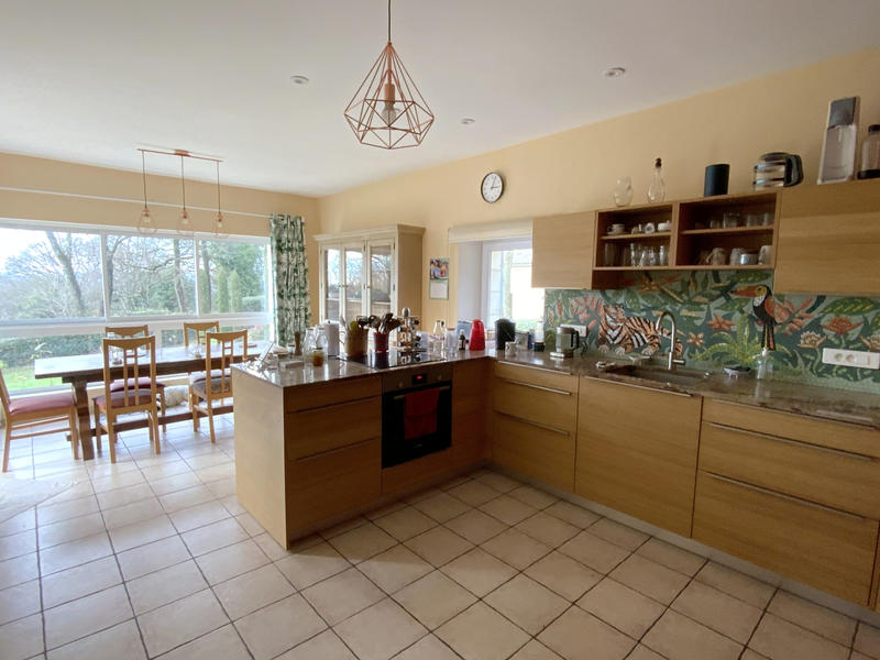 Maison - 288 m² - 6 pièces